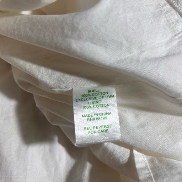 Lilly Pulitzer Alexi Resort white clip dot front zip
Dress size 6 - Picture 9 of 11